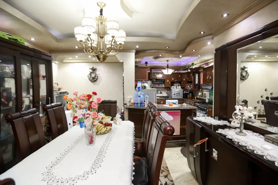 شقة للبيع 200م رشدي (متفرع من ش رشدى باشا)