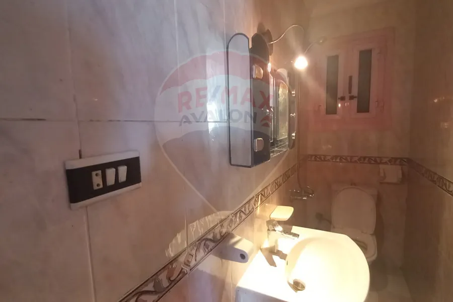 شقة للبيع 175 م المندرة (على البحر مباشرة)