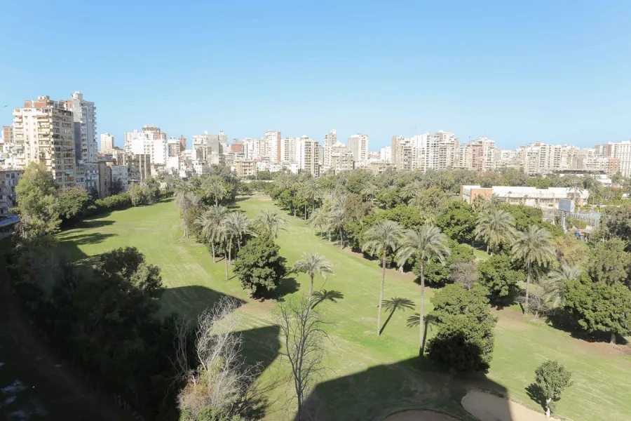 شقة للبيع 160م سبورتنج (خطوات من ش أبوقير الرئيسي)-