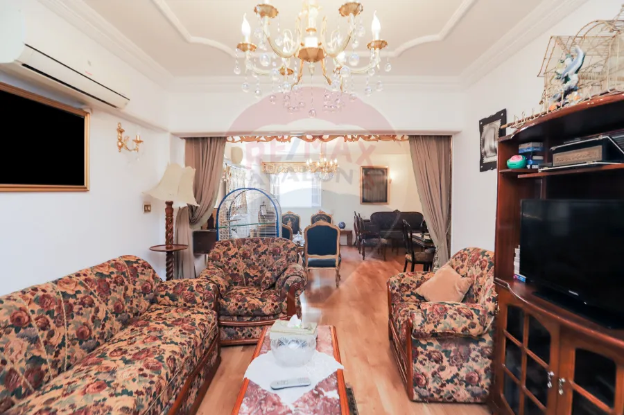 Apartment for sale 160 m Louran (Steps from abo qeer st & Teram.)