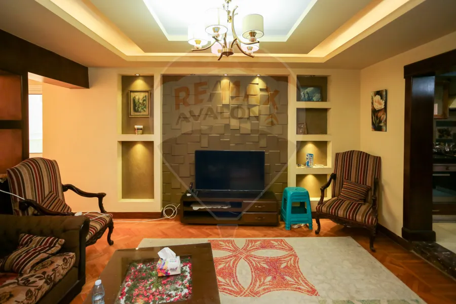 شقة للبيع 165 م (السرايا)