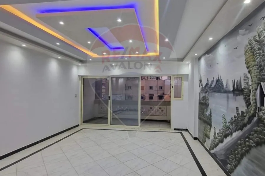 Apartment for sale 150 m in Sidi Bishr (fourth number from the sea)