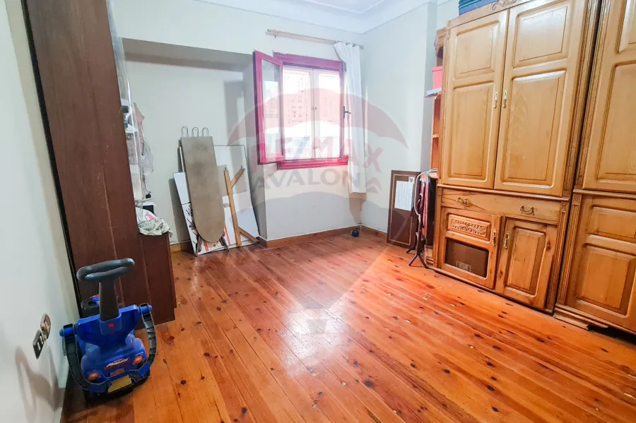 شقة للايجار 170 م سموحة (بجوار فتح الله)