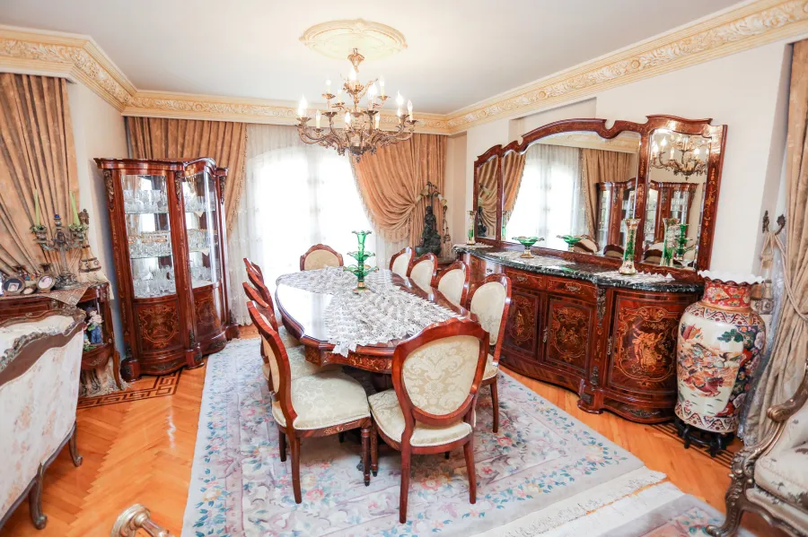 شقة للبيع 277 م جليم (علي الترام مباشرة )