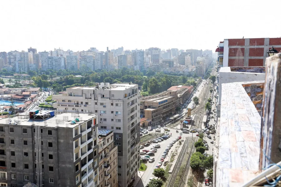 شقة للبيع 300م سبورتنج ( علي الترام مباشرا )