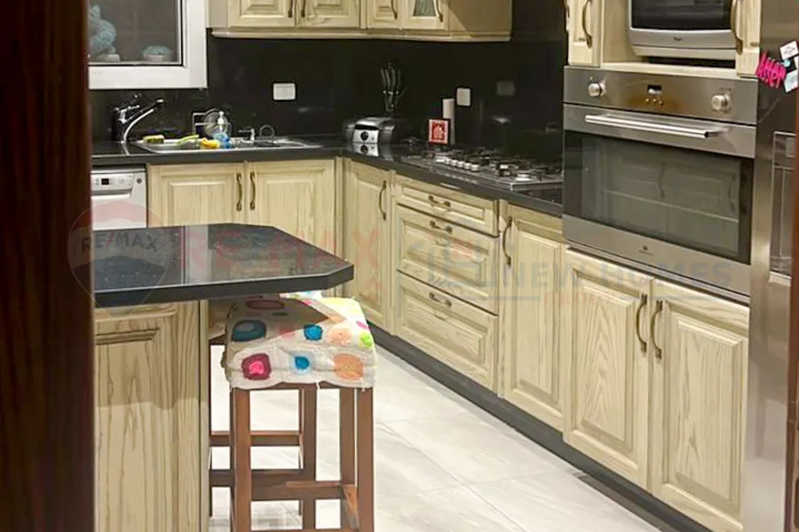 فيلا ستاند الون للبيع 334 م كينج مريوط (كمبوند العروبة)