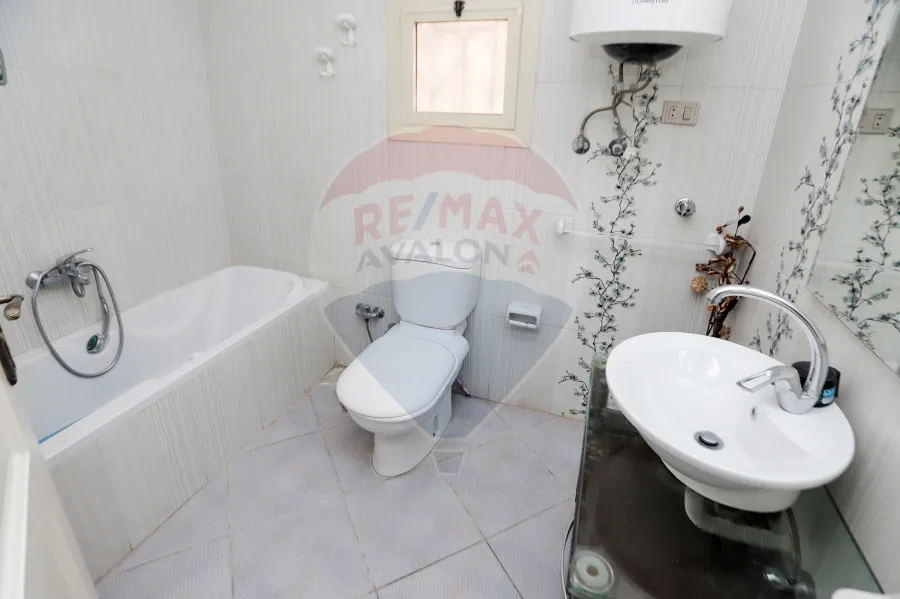 Apartment For Sale 218 m Smouha (Fawzi Moaz st)