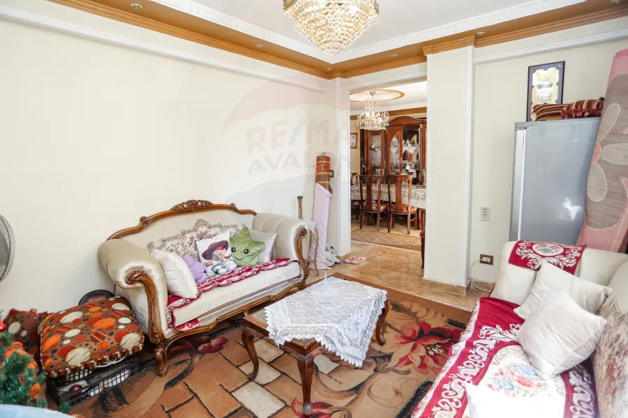 شقة للبيع  170 م جناكليس (ش ذو الفقار)