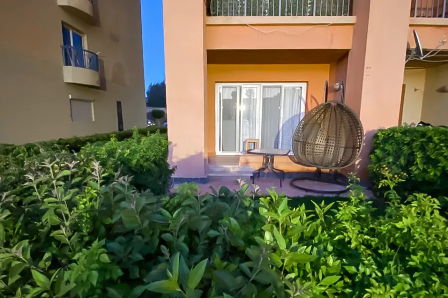 Ground chalet with garden for sale (Porto Golf) 80 m