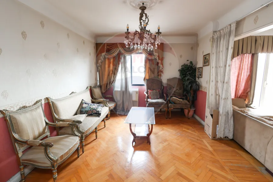 شقة للبيع 180 م سابا باشا  (ش تاج الرؤساء)