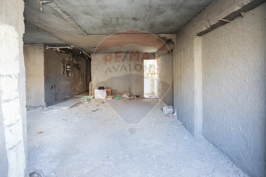 Commercial mizzane for rent 600m Al-Mansheya (Othman Abaza St. - Al Sabaa Banat)