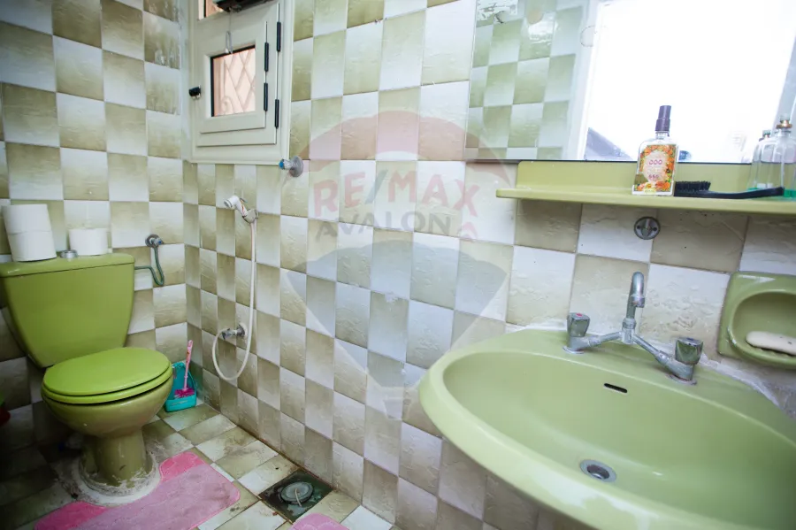 شقة دوبليكس للبيع 120 م المعمورة الشاطيء (شارع يوسف السباعى)