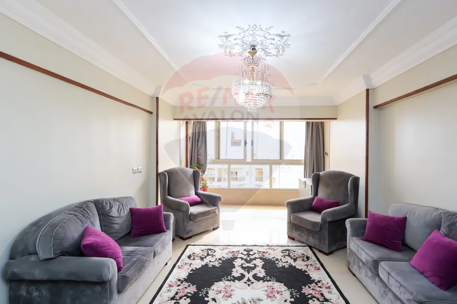 Apartment for sale 180 m Janaklis (steps from the tram - near Fathallah)
