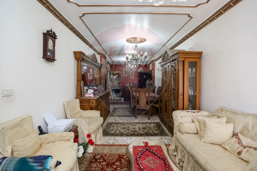 شقة للبيع 130 م الابراهيمية (ش ممفيس خطوات من الترام )