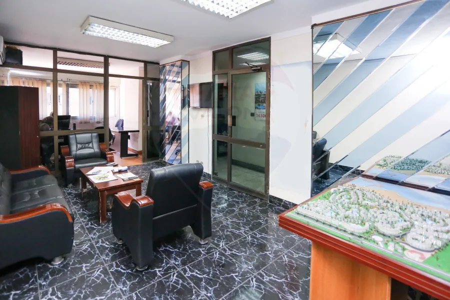 Administrative apartment for sale 140 m Mostafa Kamel (Abu Qir Street)