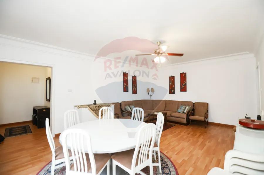 شقة للبيع 153 م مصطفي كامل (عمارات الظباط)