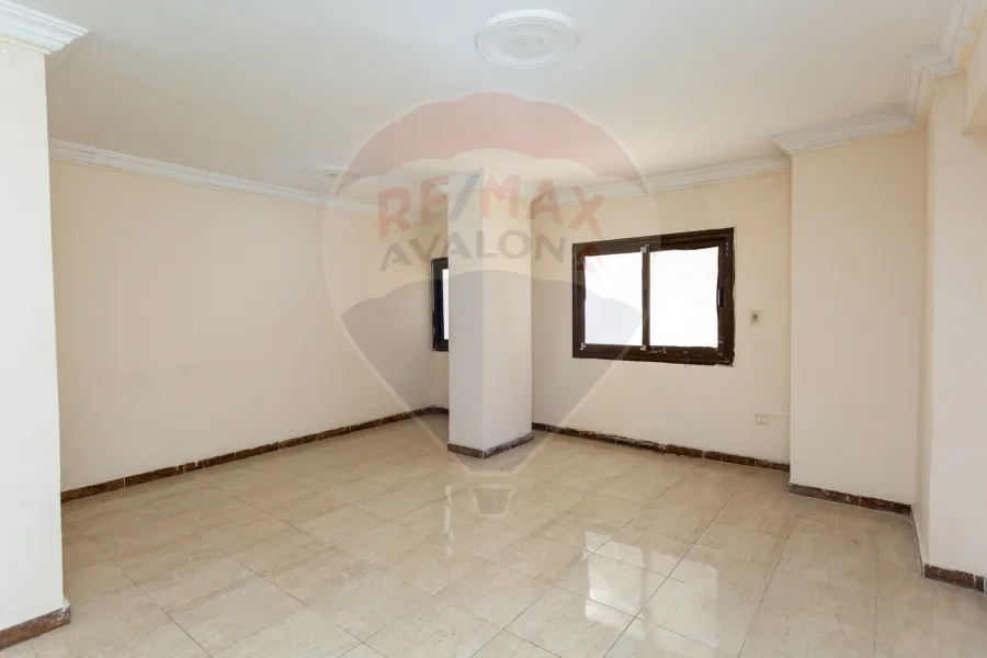 شقة للبيع 135 م كيلوباترا (ثالث نمره بحر)