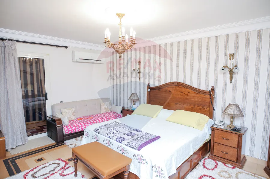 Apartment for sale 320m Smouha (Seif Tower. Branched From Albert Elawal St.)