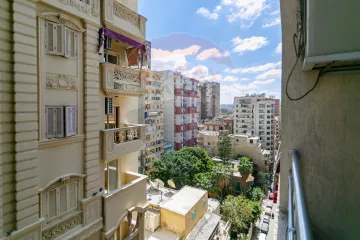 شقة للبيع  150 م كامب شيزار ( بجوار مستشفى الأنباتكلا )