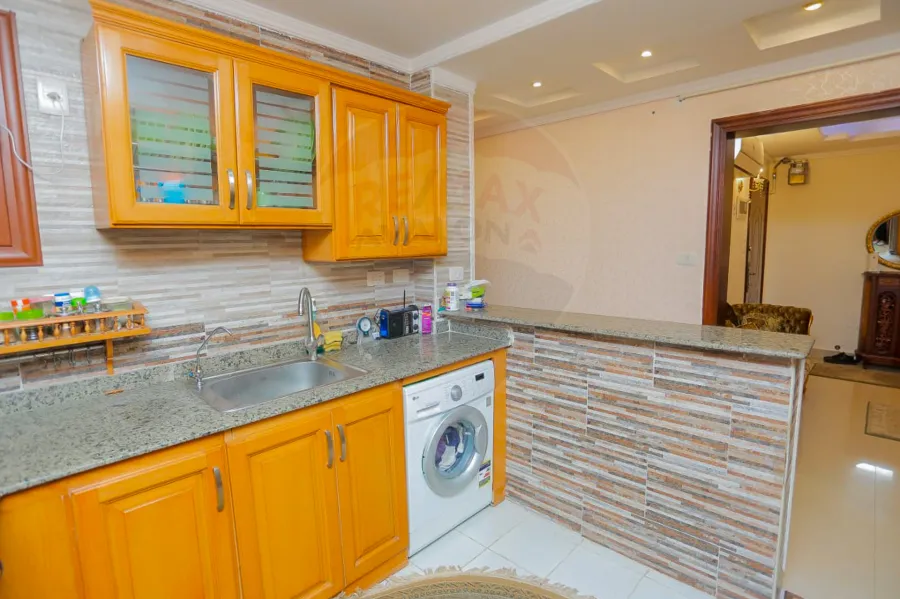 شقة للبيع 140 م سيدى جابر ( متفرع من ش المشير)