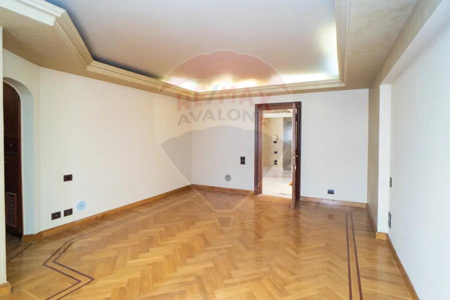 Duplex apartment for sale 370 m Smouha (Mostafa Kamel St.)