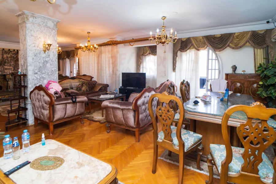 Apartment for sale 243 m Sidi Gaber (Steps from the Army Forces Hospital)