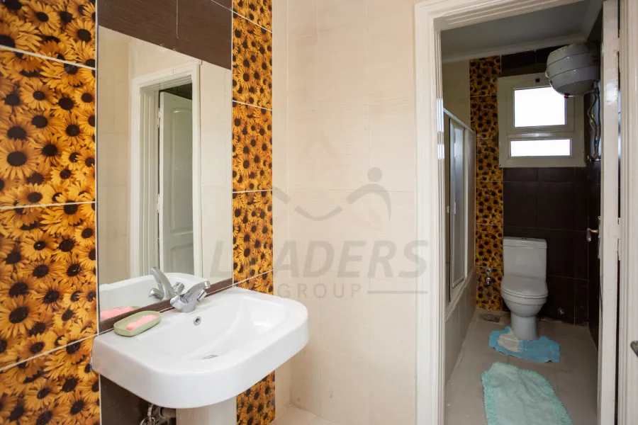 فيلا ستاند الون للبيع (مارينا 5 لسان الوزراء - الساحل) 1,200 م