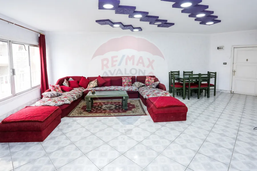 Registered Apartment For Sale 105 m Gleem (Directly On The Sea)