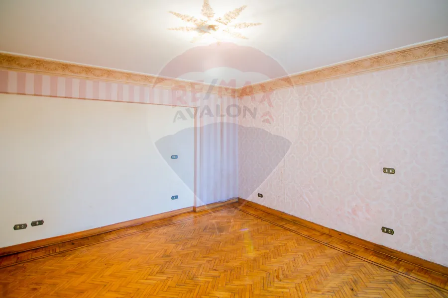 شقة للبيع 175 م مصطفى كامل (خطوات من كيروسيز)