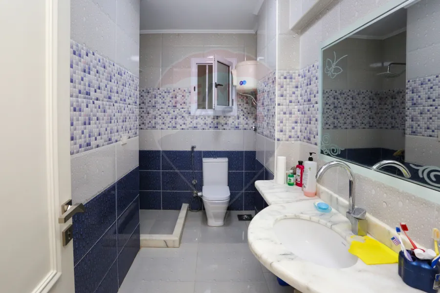 شقة للبيع 195 م كفر عبده (ميدان سانت جيني - عماره براند)