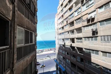 شقة للبيع 180 م لوران (طريق الجيش)