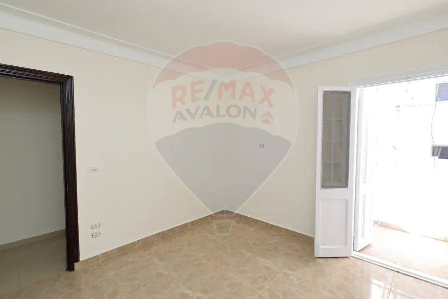 شقة للبيع 130 م فلمنج (ش أحمد باشا ترك - بجوار فتح الله)