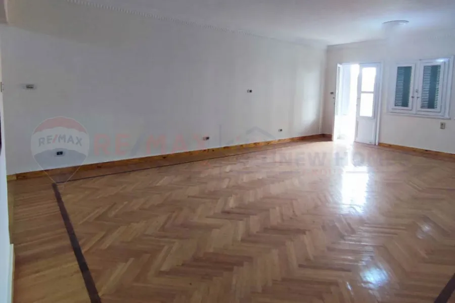 شقة للبيع 145 م صافي سموحة (امام زهران)