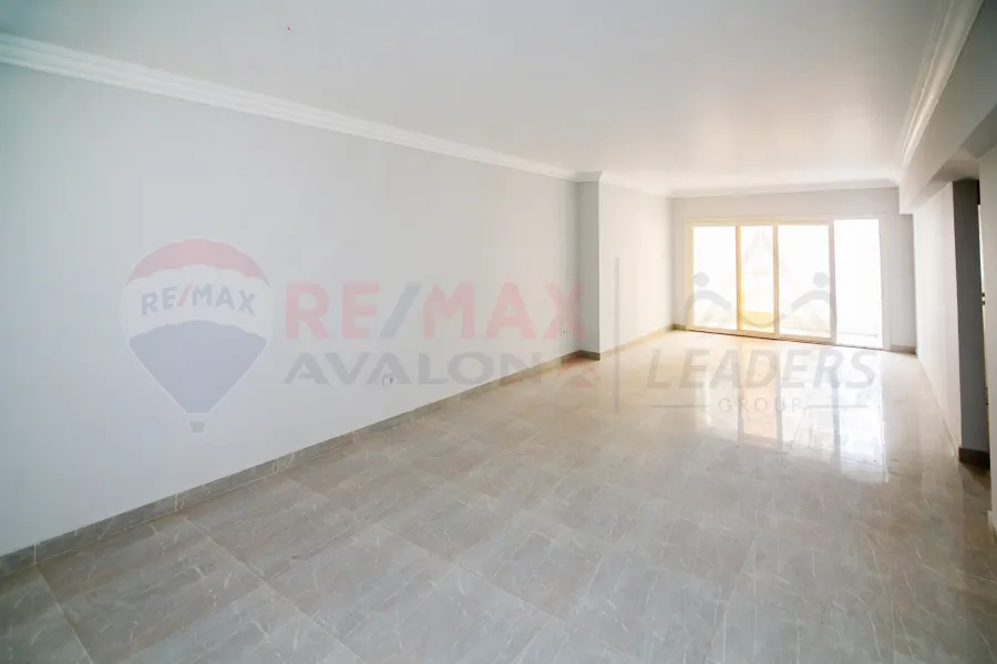 شقه للبيع 139 م سموحه (جراند فيو)