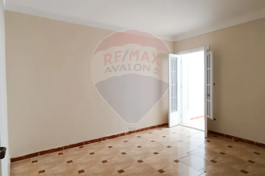 Apartment for sale 150 m Smouha (ElNassr St.)