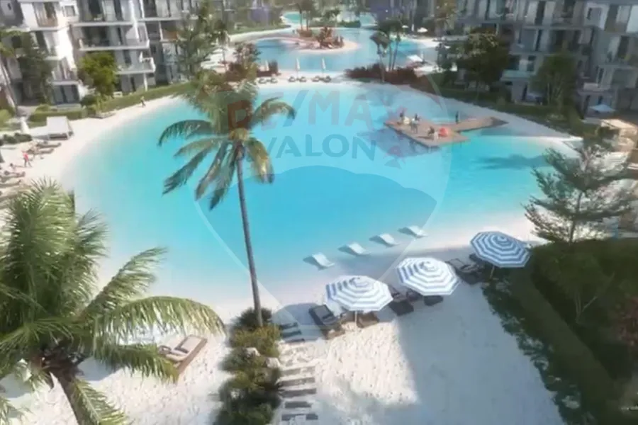 Ground Chalet with garden for sale Sidi Abdelrahman (Shamasi) 100 m