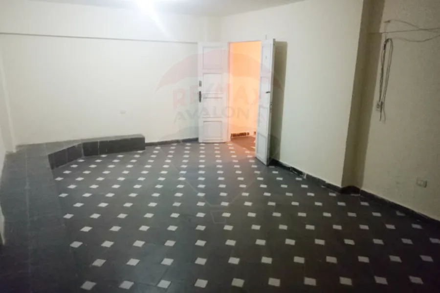 مقر ادارى  للإيجار  180م الابراهيمية ( متفرع من ش اللاجتيه )