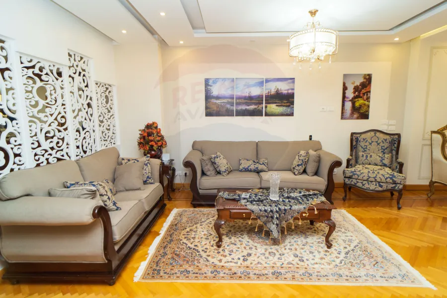 شقة للبيع 230 م سموحة بتسهيلات في السداد (أبراج دلتا لايف - ش ألبرت الأول)