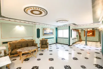 شقة للبيع 270 م ميامي (متفرع من ش جمال عبد الناصر)