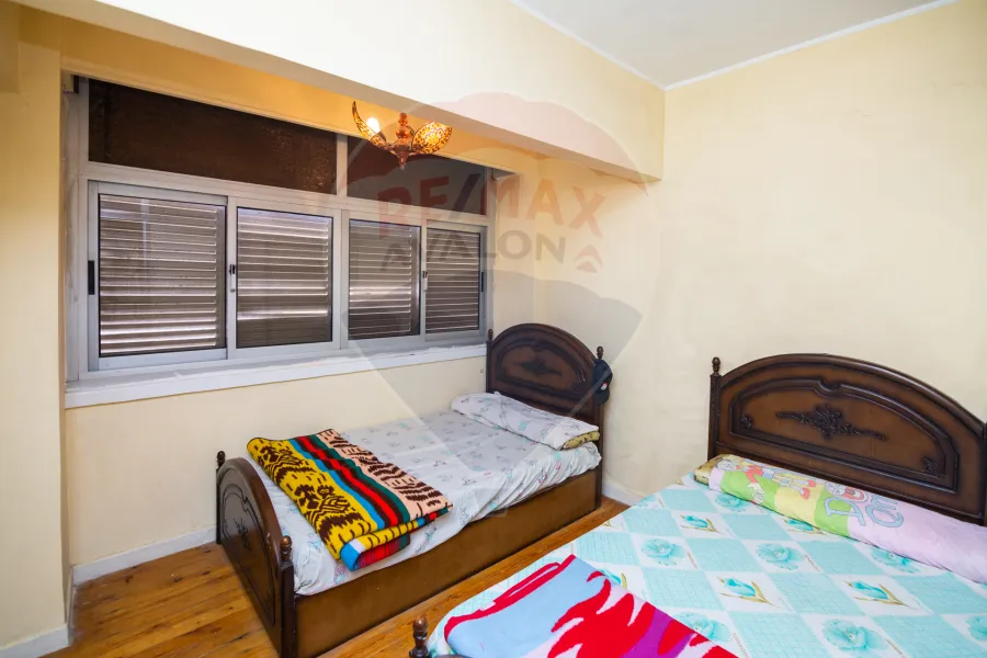 Apartment for sale 180 m Mandara (on the sea - Next to Sheraton Hotel)