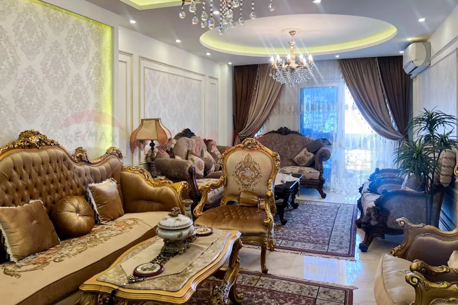 Apartment for sale 200 m Smouha (Branched from Fawzi Moaz St)