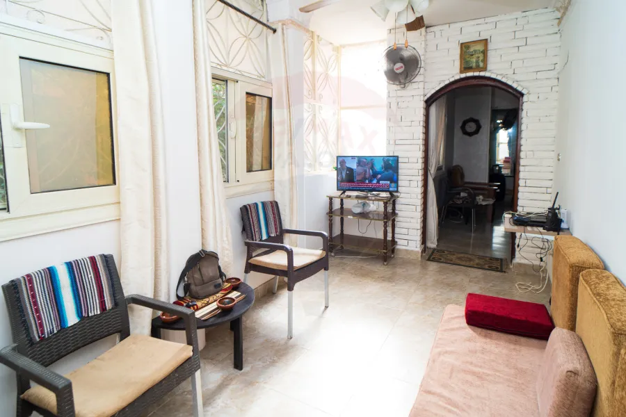 شقة للبيع 110 م المعمورة الشاطئ (ش الشرطة)