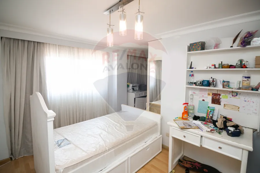 Duplex apartment for sale 235 m Louran (Abd El-Salam Aref St)