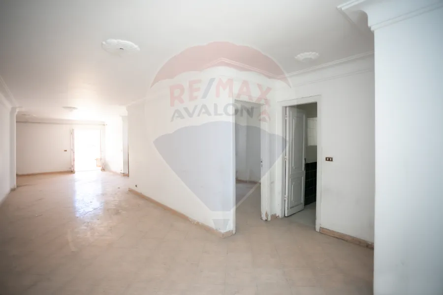 شقة للبيع 212 م سابا باشا (شارع مصطفي ابو هيف)