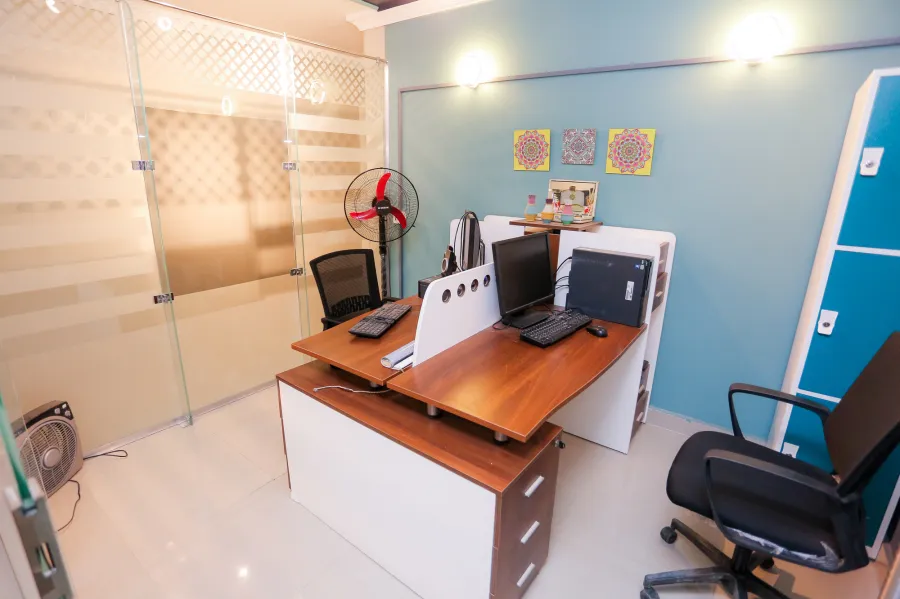 شقة مفروش إدارى للايجار 225 م سموحة (ش فوزى معاذ الرئيسي)