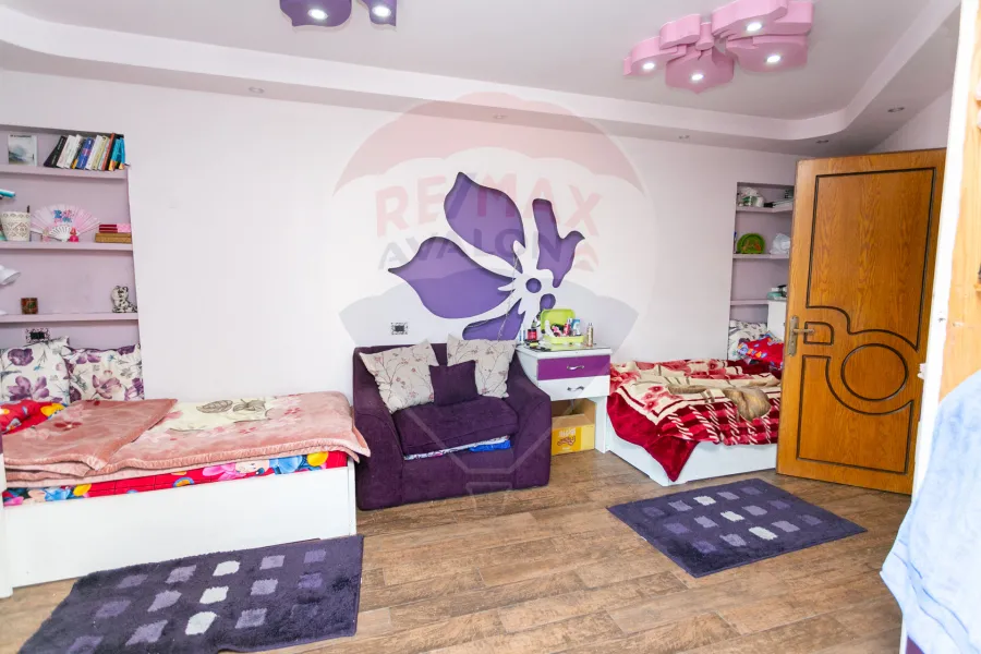 شقة للبيع 267 م سموحة (ش 14 مايو)