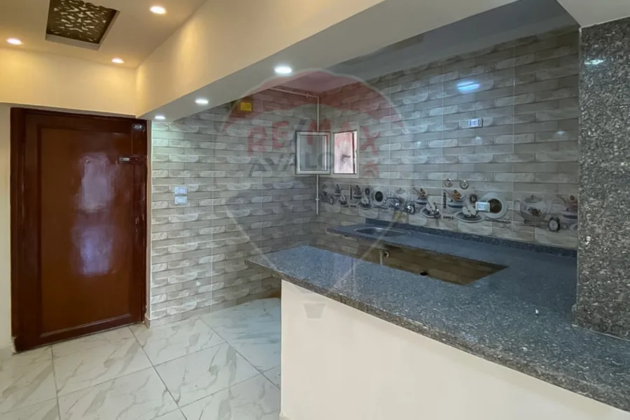 شقة للبيع 107 م سيدي جابر (مساكن الظباط - الجزء الاستثماري)