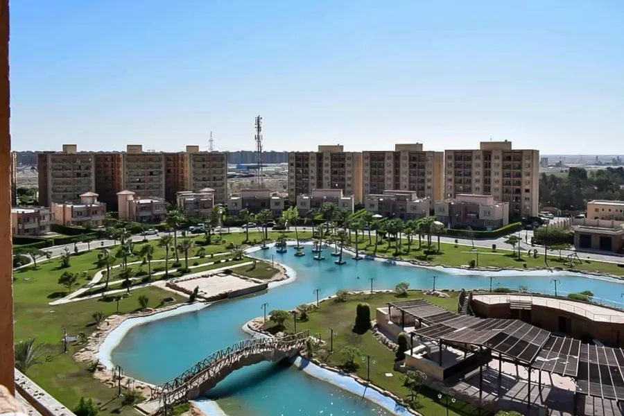 شاليه بروف للبيع العلمين (مارسيليا لاند) 100 م + 100 رووف