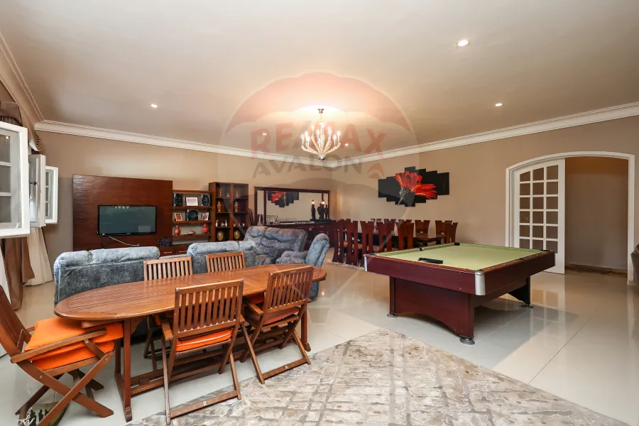 فيلا للبيع 1,800 م كينج مريوط (خلف ماكدونالدز)