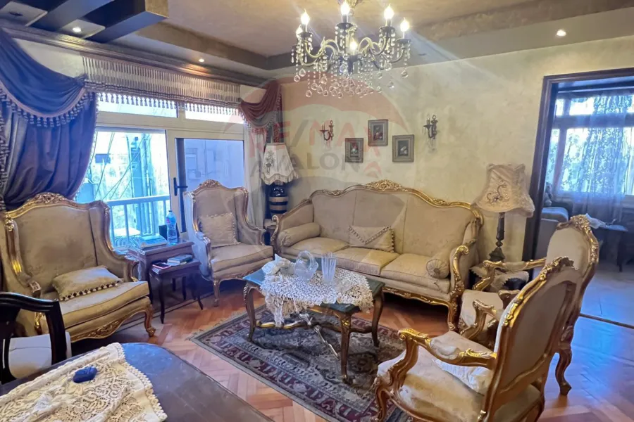 شقة  للبيع 126م  مصطفي كامل (مساكن الضباط)